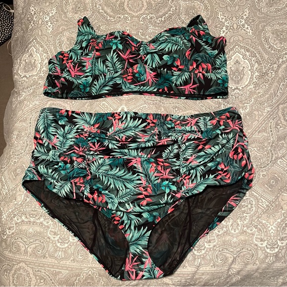 Torrid 6 two piece bikini. High waisted swim brief and supportive top. - Picture 1 of 7